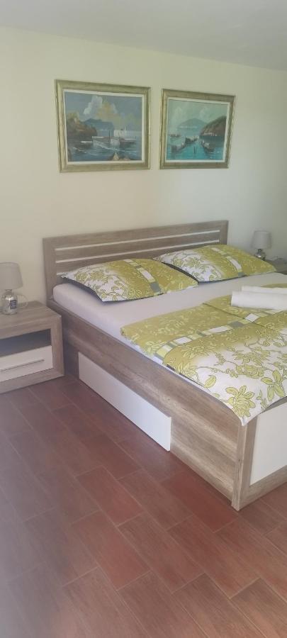 Apartmani Am Krk Town Exteriör bild