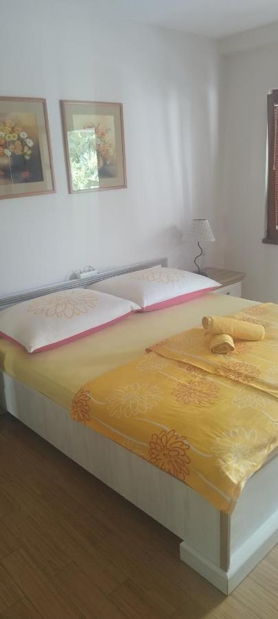 Apartmani Am Krk Town Exteriör bild
